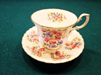 Royal Albert Springtime Series Sweet Pea Tea Cup & Saucer #14