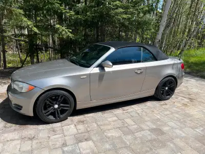 2008 BMW 128i Convertible 3.0L 6 cyl 230 HP. Leather seats with heat in front, Bluetooth, USB port,...