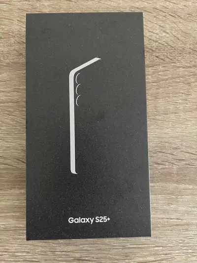 Samsung S25+, View more