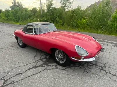 Very early production but not flat floor Serial number 877652 Needs body restoration otherwise in go...