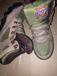 Size 9 dickies steel toed shoes