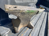 Antique Mouse Hole Anvil