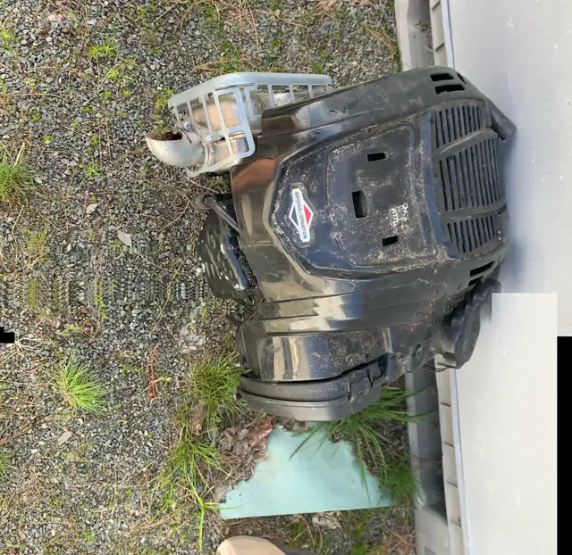 various small lawnmower/ pressure washer motors/ various prices in Lawnmowers & Leaf Blowers in Annapolis Valley - Image 3