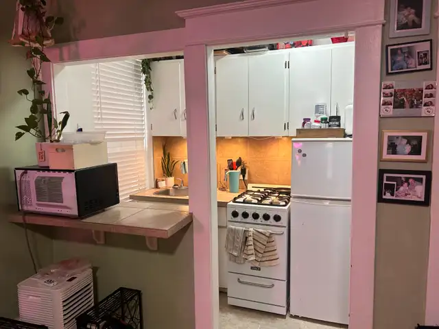 Historic character studio apartment for rent in Mission in Long Term Rentals in Calgary - Image 8