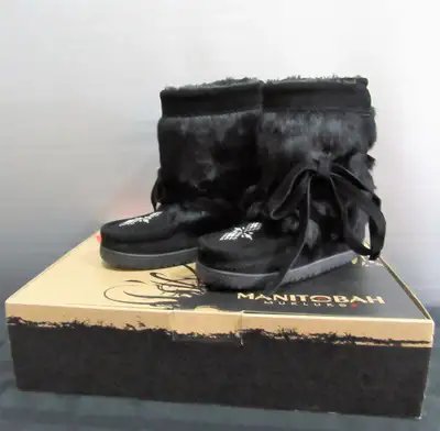 Short Wrap Mukluks  Size 6 for size 7 shoe -, View more