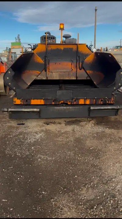 2019 Leeboy 8520 with low hours DEF Delete in perfect condition Strong machine for any paving projec...