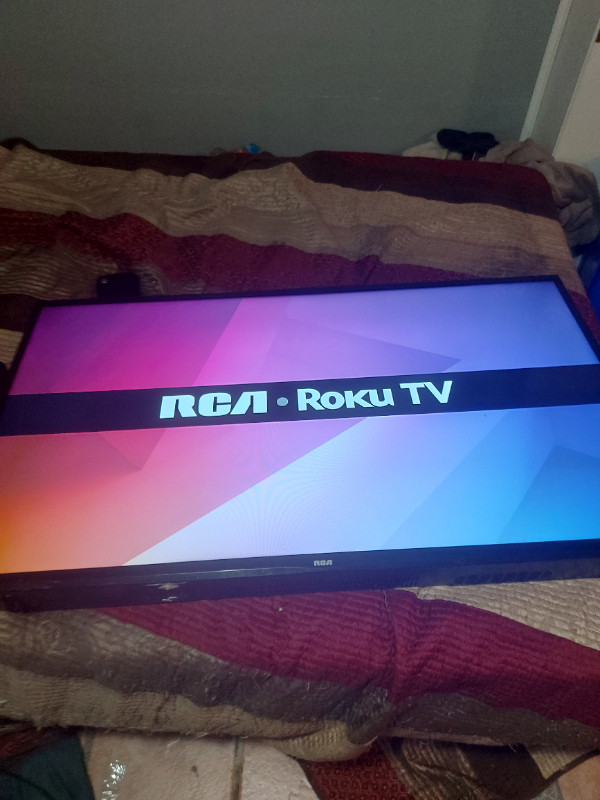 50" RCA Roku TV in TVs in Oshawa / Durham Region - Image 2