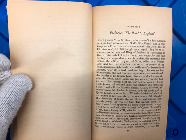 book: “England In The 17th Century” ( Maurice Ashley ) in Non-fiction in Ottawa - Image 2