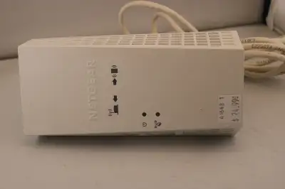 Netgear EX6250 Wi-Fi Extender w/ Ethernet Cable (#41648), View more
