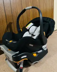 Chicco Keyfit30 infant car seat - like NEW