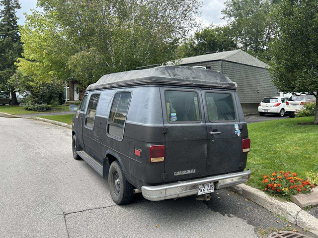 Chevrolet G20 - 1986 dans VR et caravanes  à Ville de Montréal - Image 2