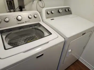 Laveuse et sécheuse Maytag