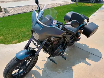 Well maintained bike with lots of extras. OEM cowling/ windscreen, Coffman Thunder exhaust 2024, Vik...