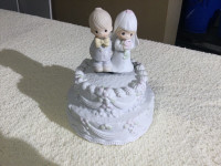 Precious Moments Wedding Cake Topper/Music Box figurine
