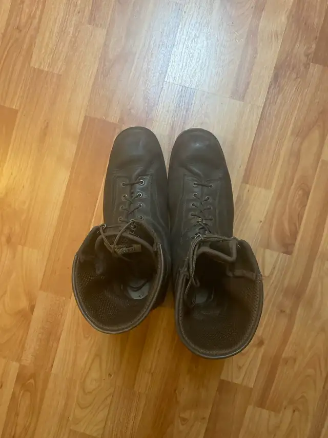 work boots/ combat boots in Men's Shoes in City of Toronto - Image 3