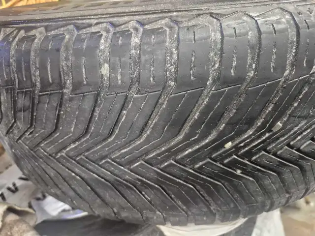Tires and Aluminum Rims 245/60/18 in Tires & Rims in Dartmouth - Image 4
