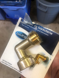 90 degree faucet adapter
