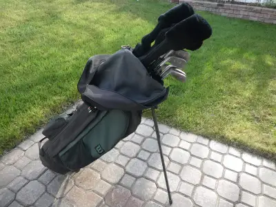 Men’s Right Hand Golf Club set & Wilson Bag, View more