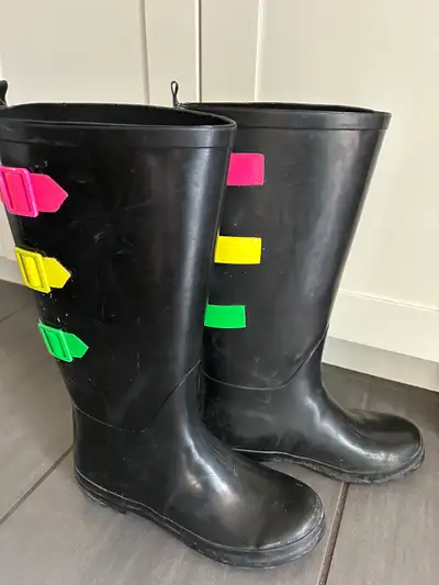 Bottes de pluie en caoutchouc Noir Pour femmes Taille adulte 8 Hauteur de la botte: 15 pouces