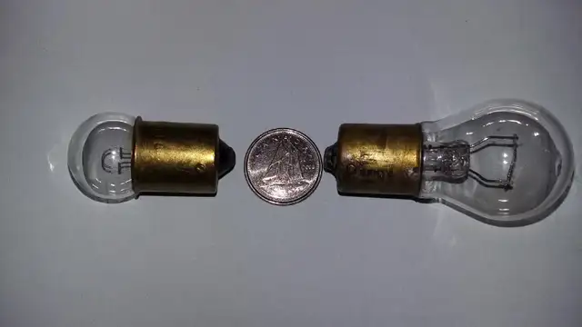 MOTO*VTT* BATEAU AUTO *LUMIÈRES 12 VOLTS 1 CONTACT in Motorcycle Parts & Accessories in City of Montréal - Image 4