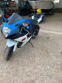 Suzuki GSX-R 750