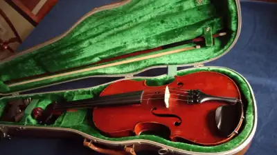 Très beau violon 4/4 Jérôme Thibouville-Lamy (JTL) de Mirecourt made in France avec étuis et archet...