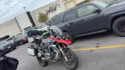 BMW 1200 GS fully loaded I am the Second owner the first person would not put it out on rain we got...