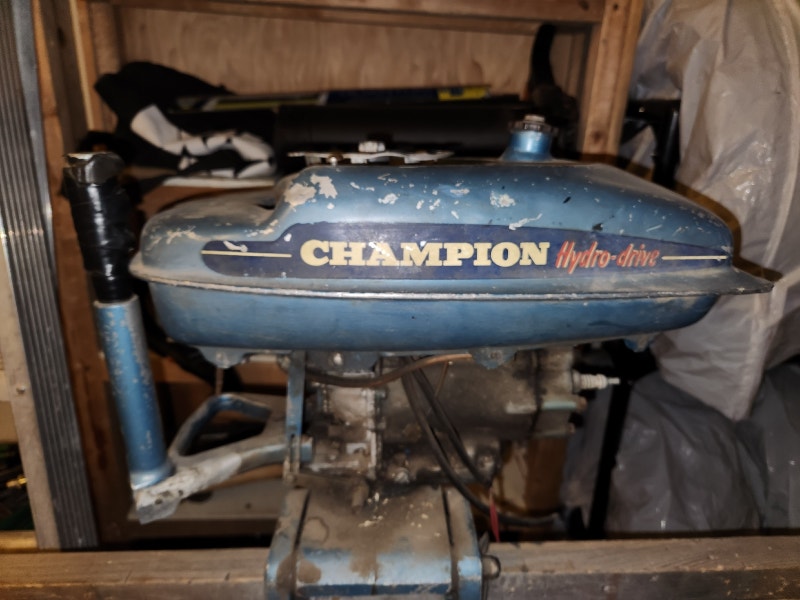 Vintage Champion outboard motor, nonfunctional Other Calgary Kijiji