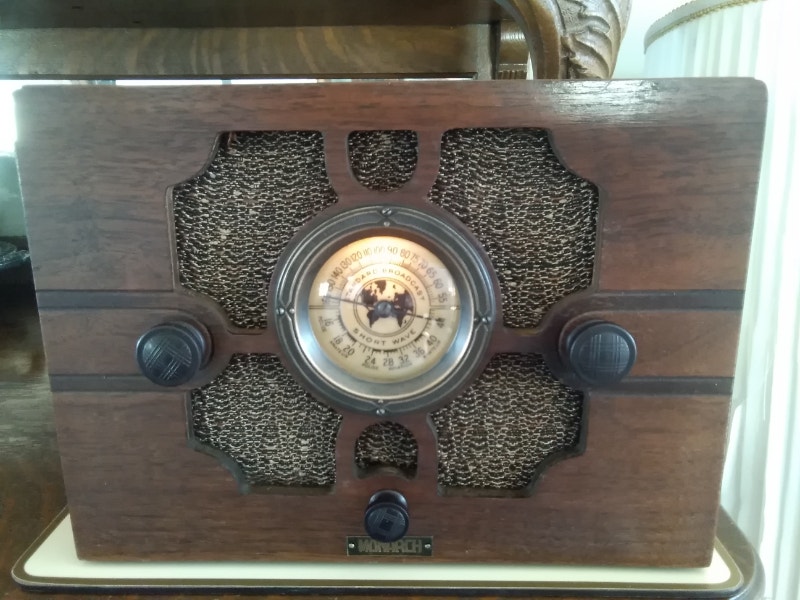 NOW RESTORED Detrola Monarch 104 Tube Radio, 1932, photo 1