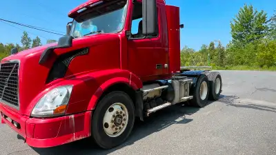 No oil leaks , tight truck. 10 speed .Wet kit.