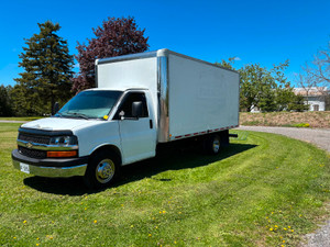 2010 Chevrolet Cutaway Van