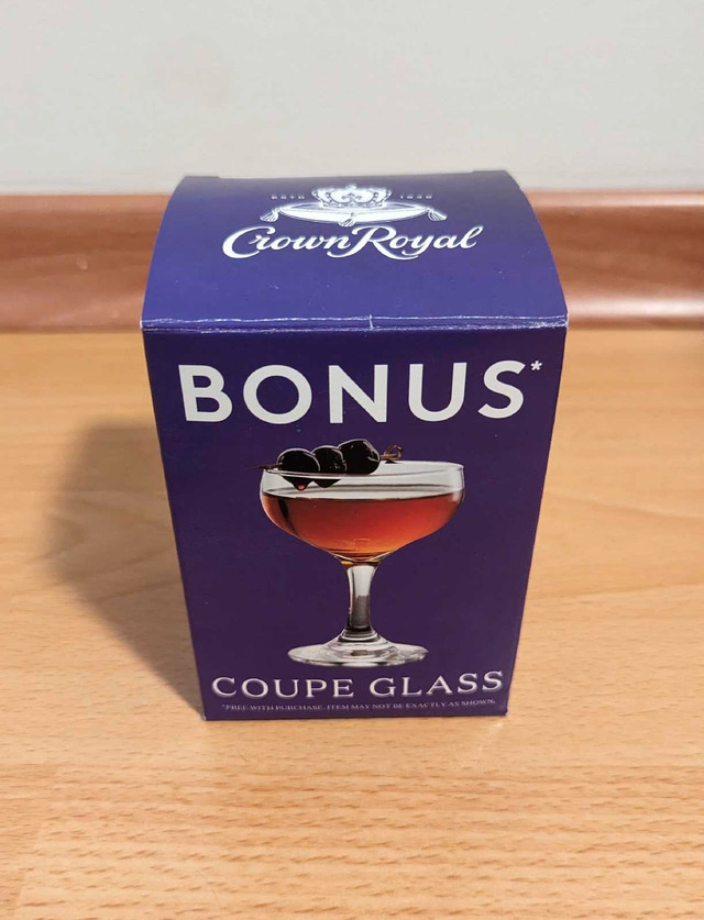 Brand New Crown Royal Couple Glass in Arts & Collectibles in City of Toronto