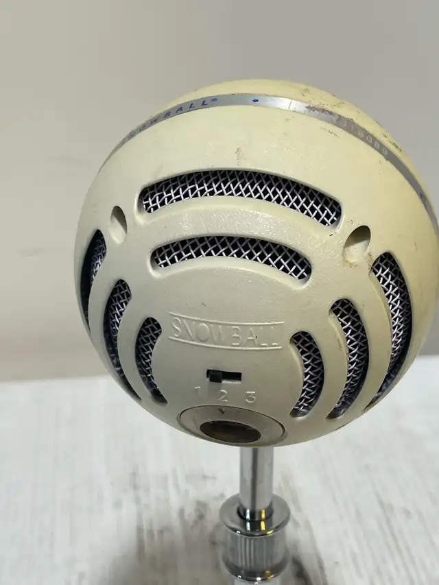 Blue Snowball Microphone454687415023052809