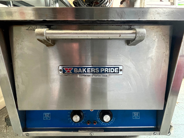 Bakers Pride  Pizza Oven in Industrial Kitchen Supplies in Oshawa / Durham Region