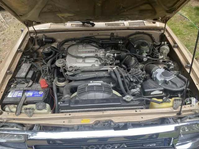 1991 Toyota 4Runner in Cars & Trucks in 100 Mile House - Image 8