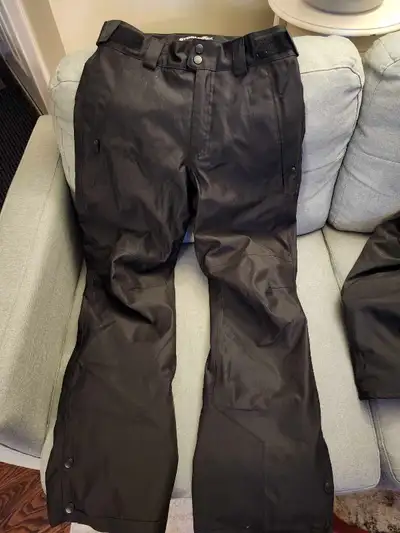 Small womens snow/ski pants, View more