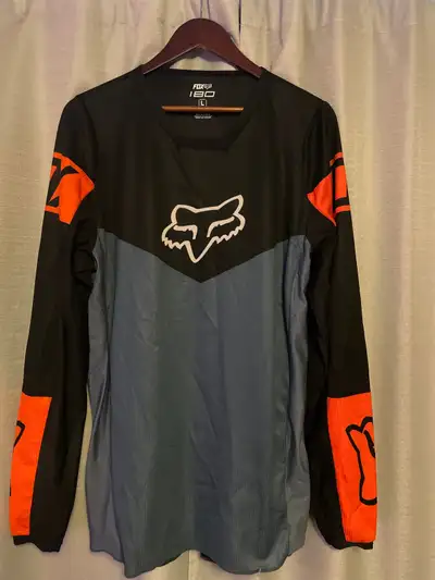 Fox 189 from Excalibur- NEW. Tried on but not worn. Racing pants are size 32, jersey is size large....