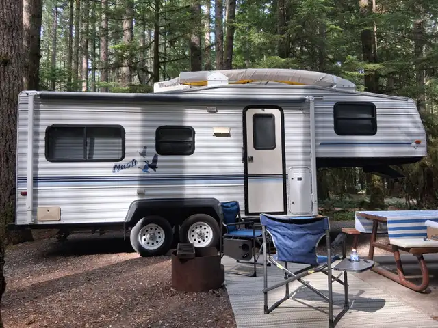 Nash 21 ft. Fifth Wheel Trailer in Travel Trailers & Campers in Delta/Surrey/Langley - Image 2