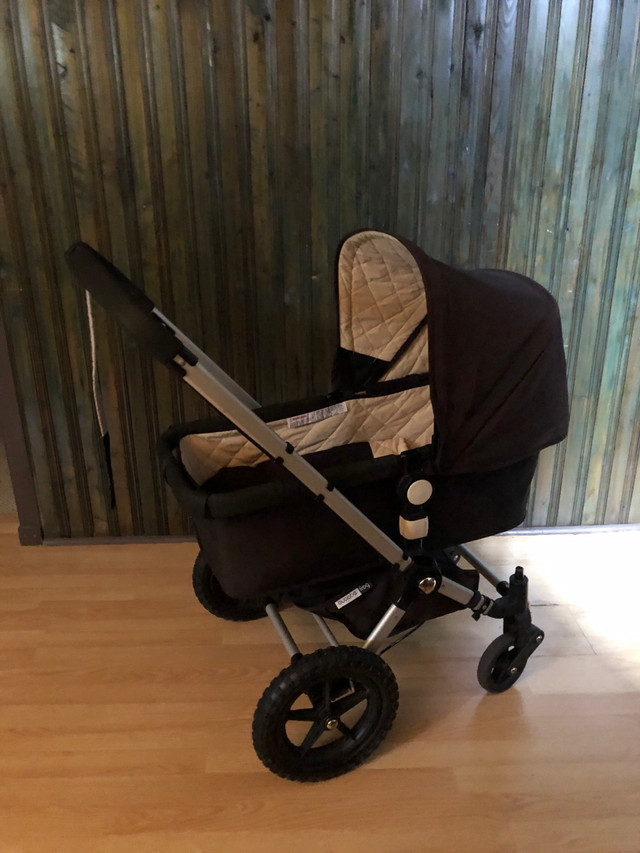 Poussette Bugaboo Stroller + accessories + rain protection  dans Poussettes, porte-bébés et sièges d'auto  à Laval/Rive Nord