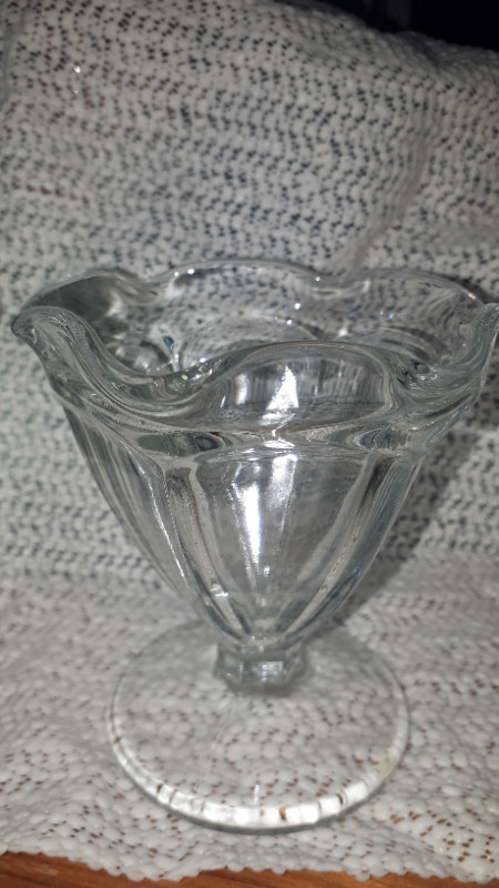 4 - Glass Pedestal Ice Cream / Dessert  Cups in Kitchen & Dining Wares in Norfolk County - Image 3