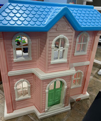 Little Tikes big doll house