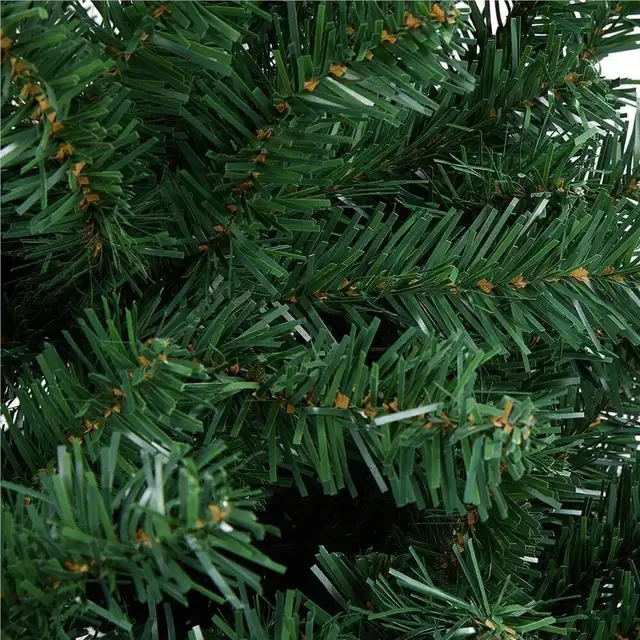 7.5’ Artificial Green Christmas Tree, 7.5’ Hinged Spr in Home Décor & Accents in Markham / York Region - Image 3