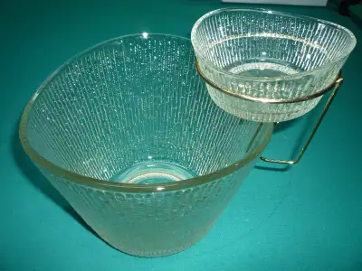 Thick heavy sturdy ridged glass design. Really well made, still in fantastic condition for its age,...