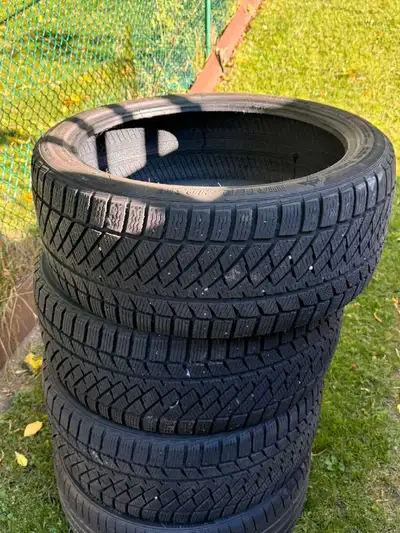 Tire Deal You Don’t Want to Miss! Selling 5 tires total – 4 Winter + 1 Summer Size: 235/40/R19 ❄️ Wi...