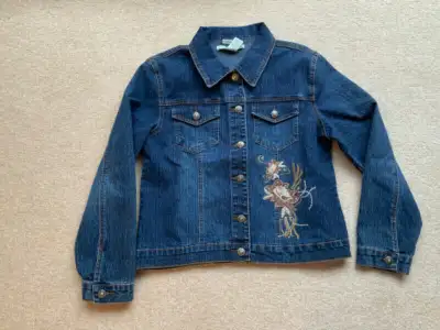 LADIES DENIUM JACKET with Embroidery & Rhinestones, View more