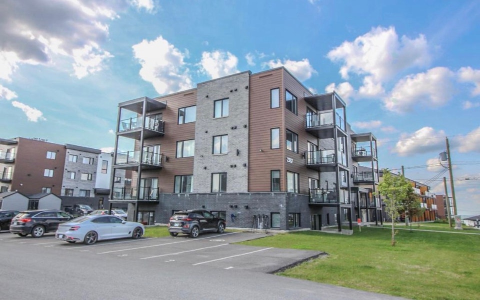 Superbe condo haut de gamme 4 ½ à louer 3