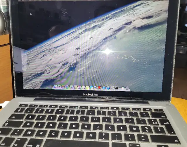 Macbook Pro 2011 - few keys not responding/battery no charge62864361069314122