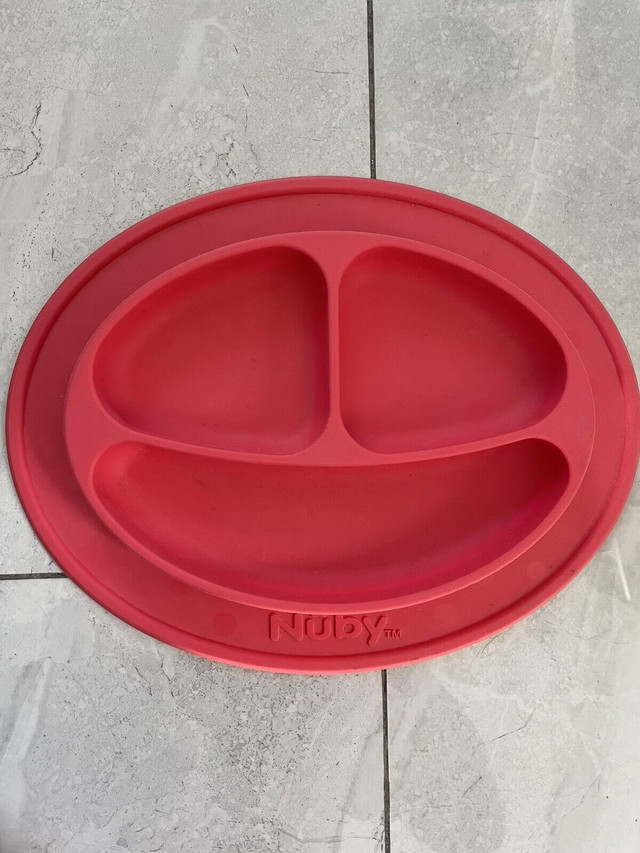 Baby plate, bib and winter boots in Feeding & High Chairs in Markham / York Region