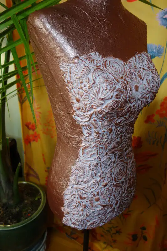 Artistic Display Mannequin in Jewellery & Watches in Edmonton - Image 4