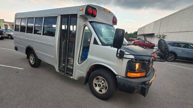 GMC BUS 2009 FOR SALE in Cars & Trucks in City of Toronto - Image 3